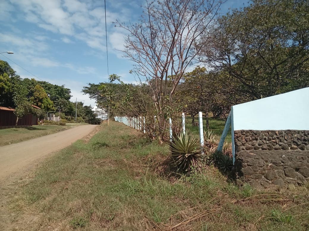 House With Pool On 0.75 Acre Close To The Beach, photo 26