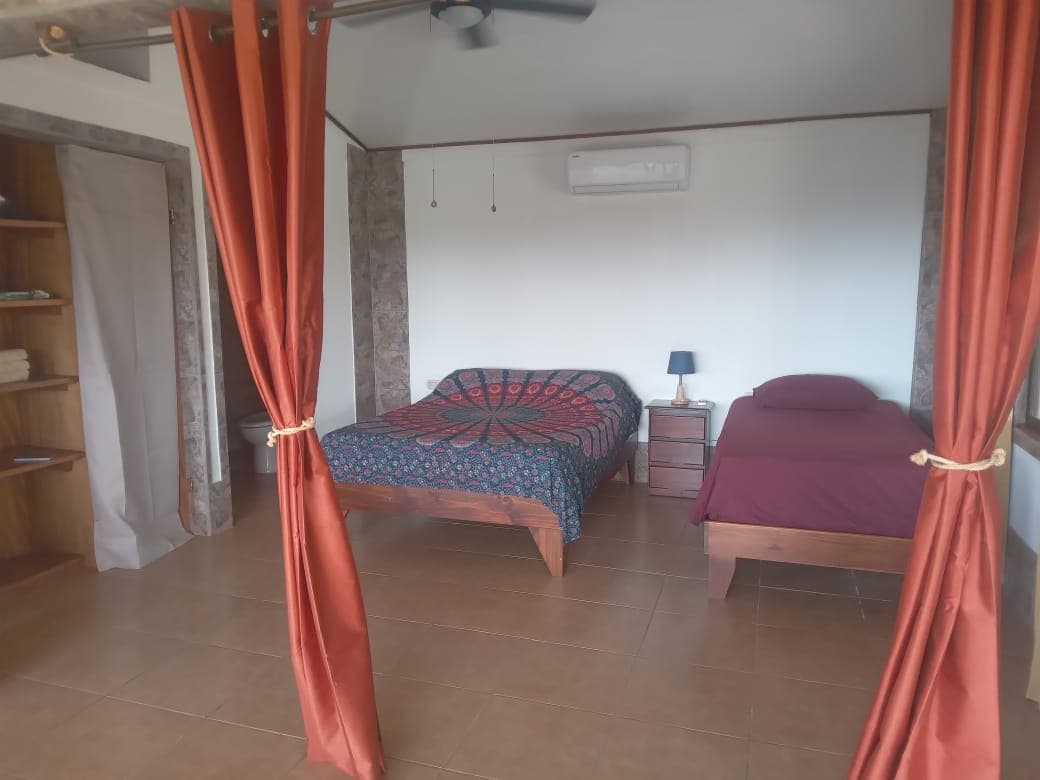 House With Pool On 0.75 Acre Close To The Beach, photo 27