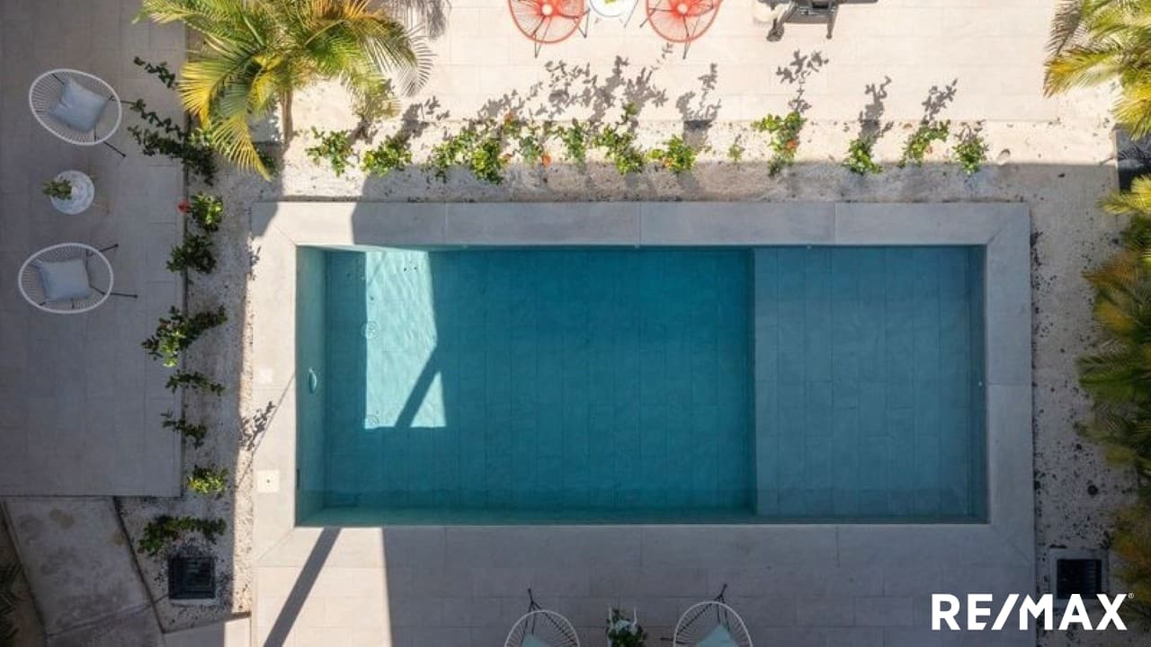 Distinctive Boutique Multi-family Beach Development, photo 3