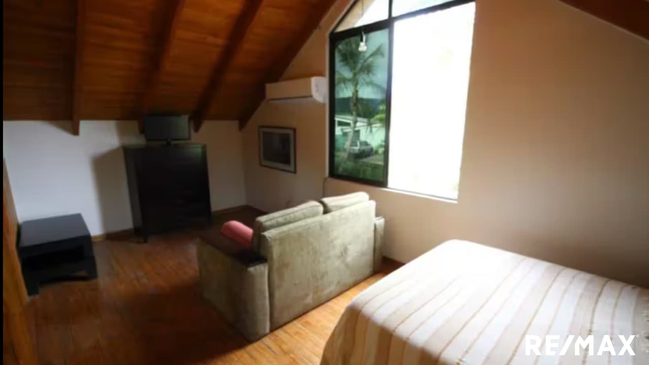 Secluded Jungle Retreat, photo 2