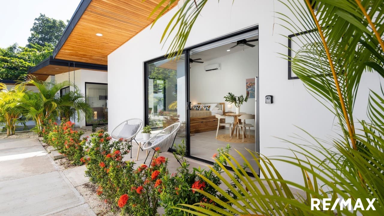 Distinctive Boutique Multi-family Beach Development, photo 16