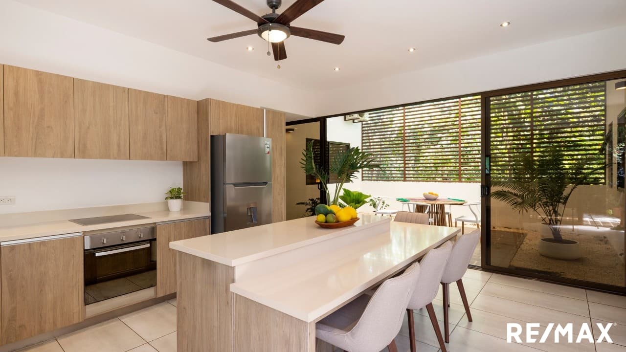 Luxury Coastal Residence, photo 3