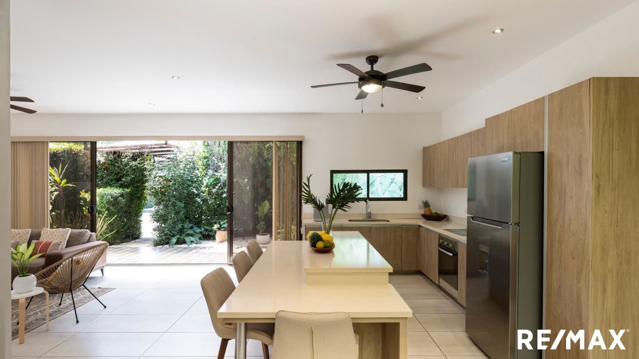 Luxury Coastal Residence, photo 6