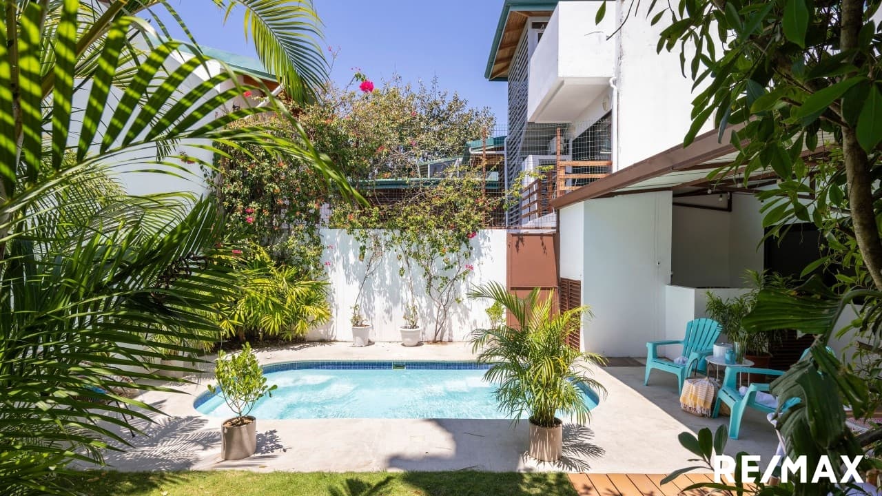 Luxury Coastal Residence, photo 8