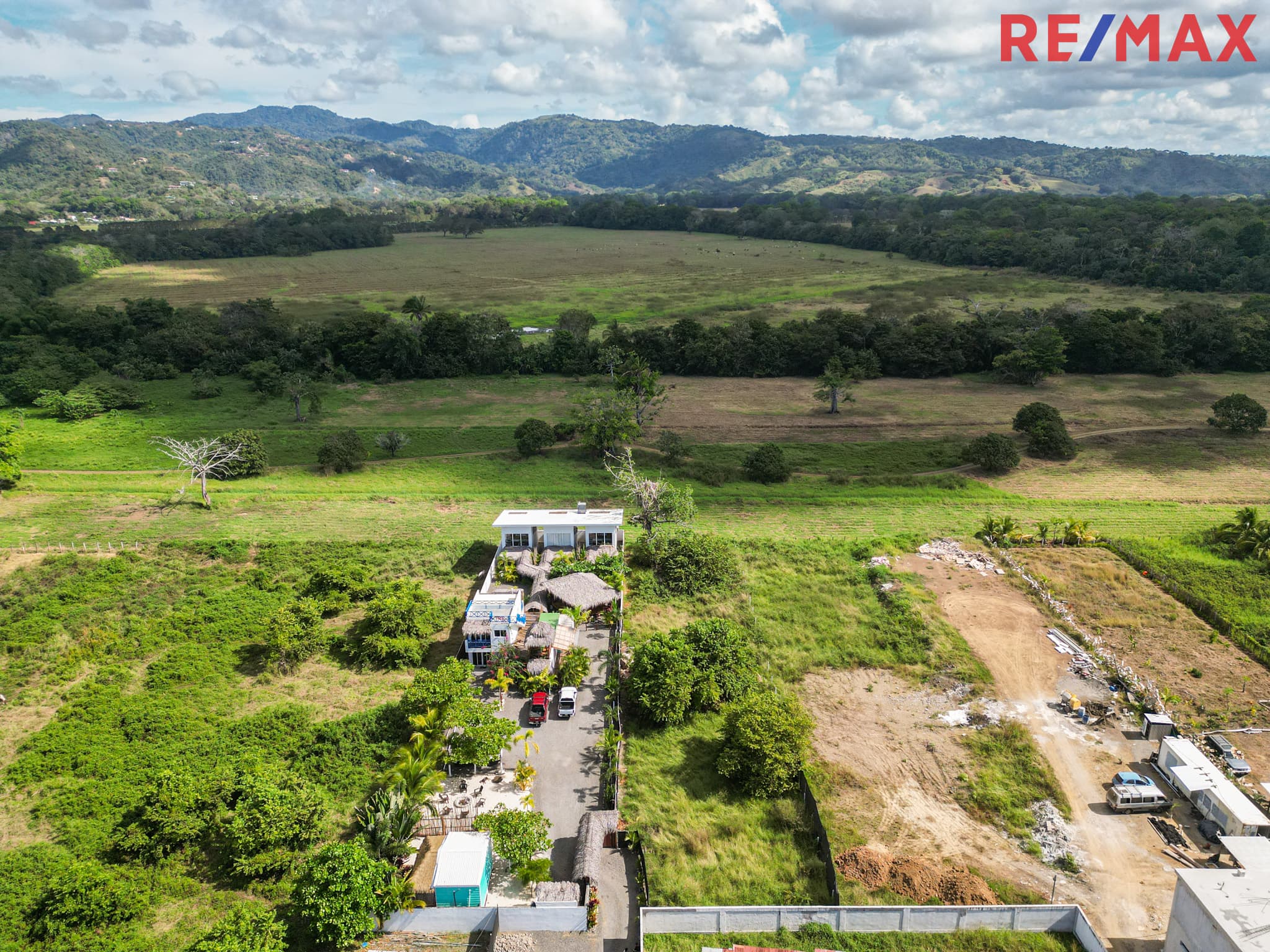 Playa Hermosa – Titled Ownership – Opportunities Galore, photo 9