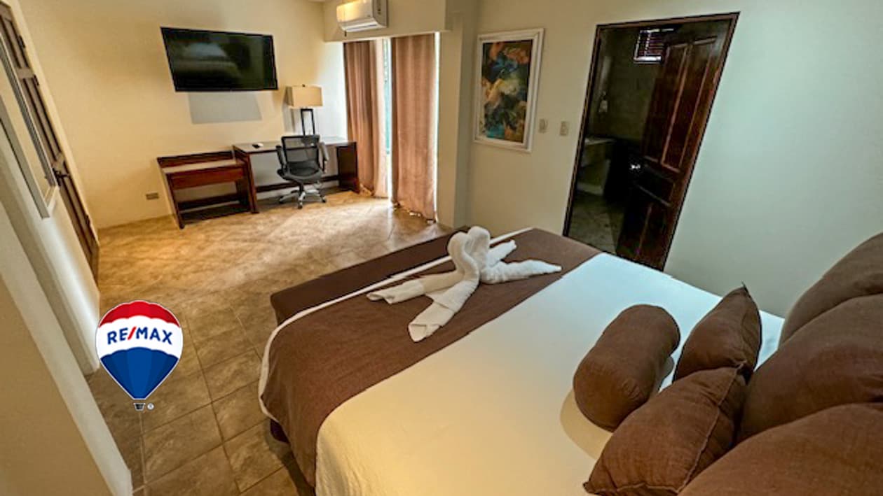 20 Room Private Resort | Across from Los Suenos | Walk to the Beach, photo 23