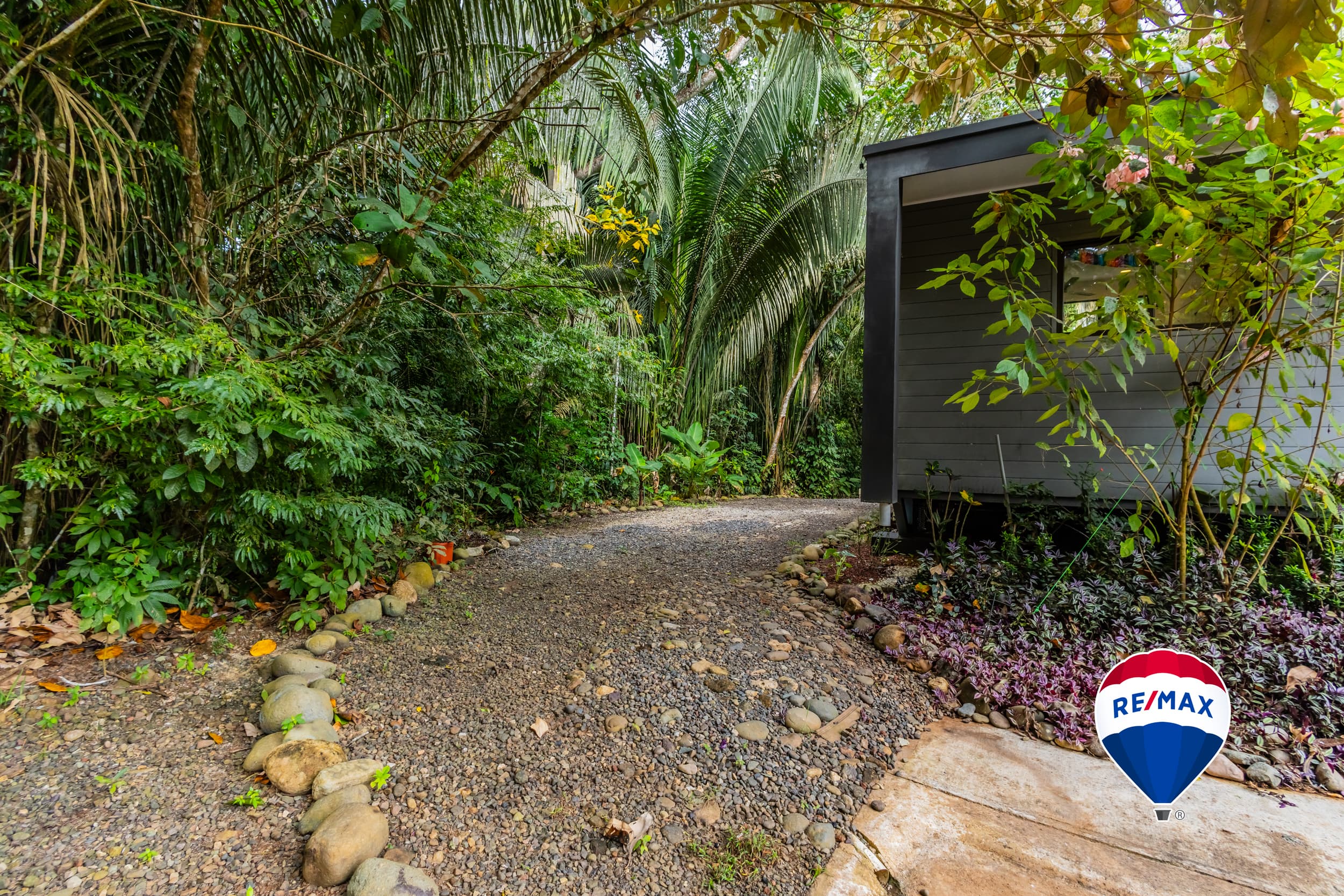 Turnkey Tropical Retreat | Near Beach, photo 27