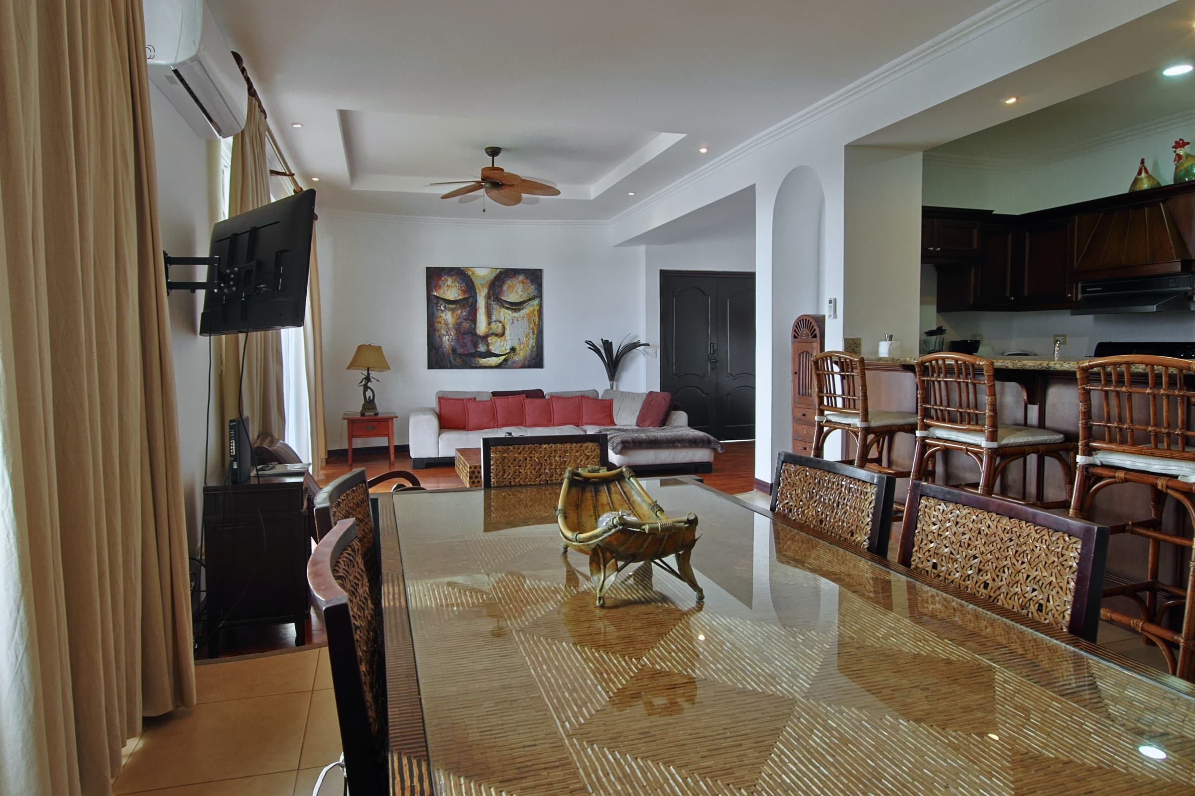 Ocean View Del Pacifico condo, photo 4
