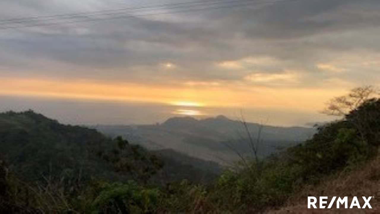 Large Oceanview Land, photo 3