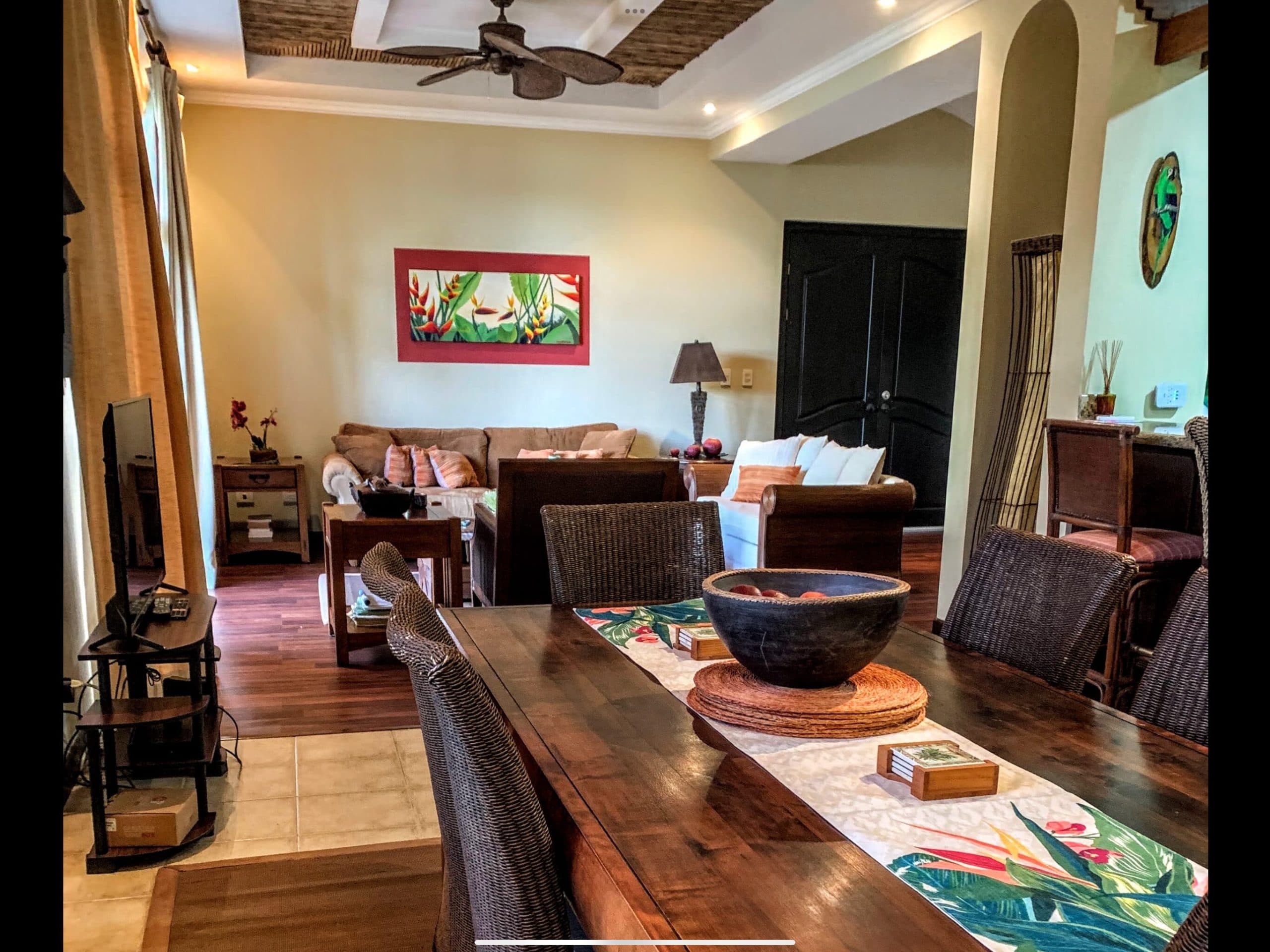 Elegant Del Pacifico Condo, photo 2