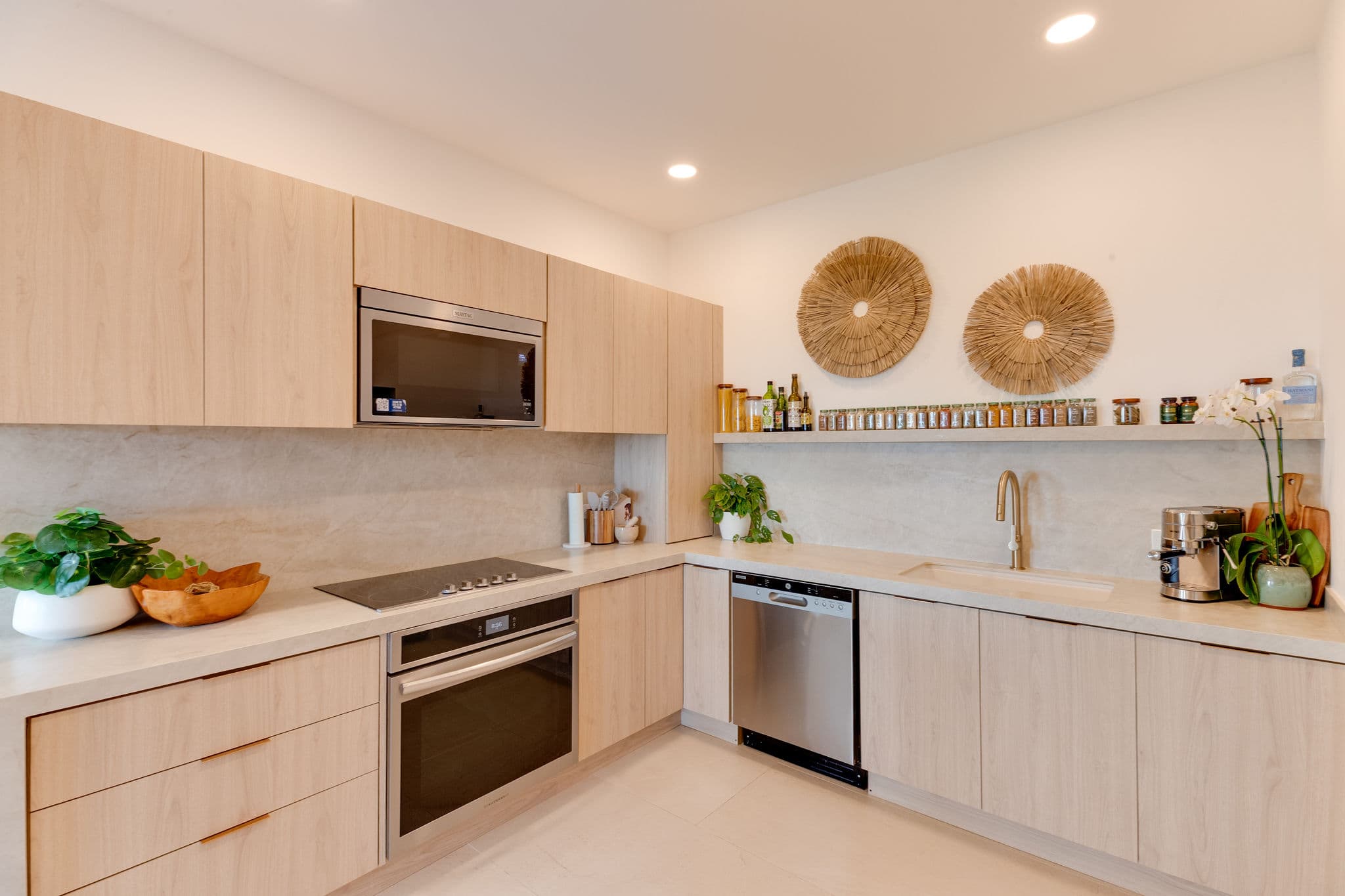 Luxury Organic Modern Oceanview Condo, photo 10
