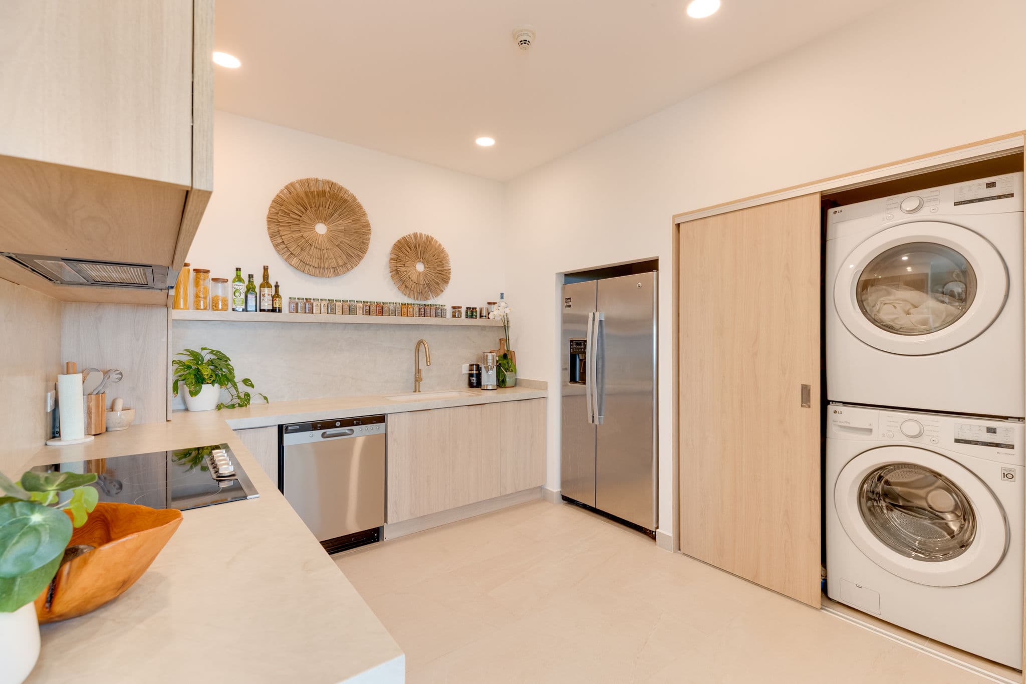 Luxury Organic Modern Oceanview Condo, photo 11