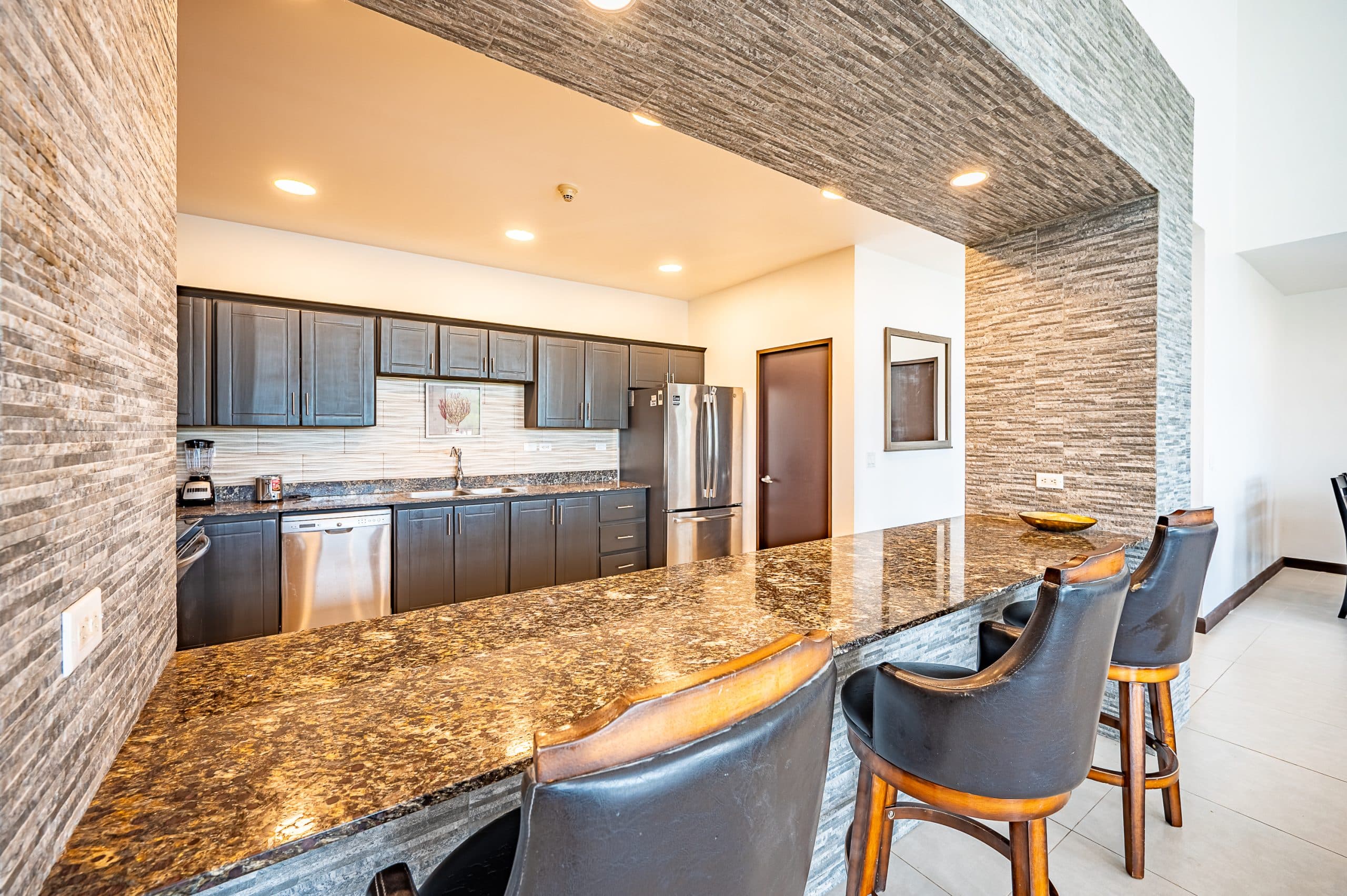 Own the Top Floor | Penthouses 41001 & 41002 Jaco Bay, photo 4