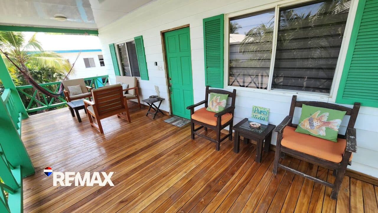 Charming Bungalow Just Steps from the Beach in Playa Hermosa, photo 4