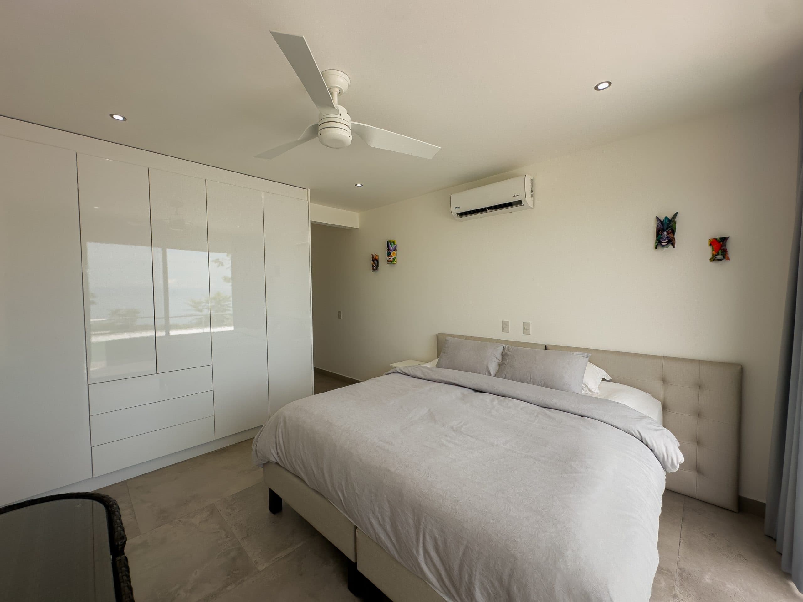 Costa Rica home with ocean and mountain views, photo 4