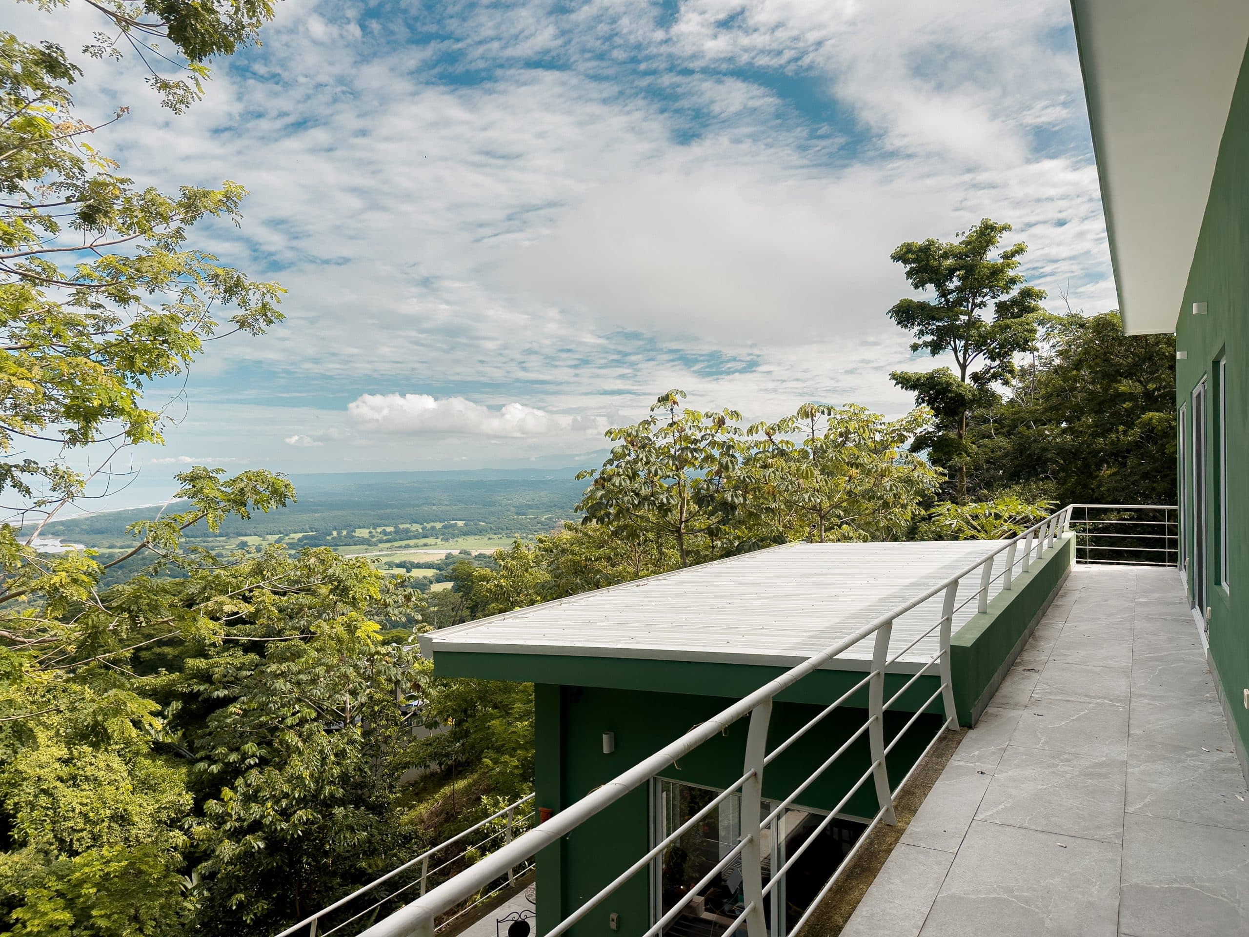 Costa Rica home with ocean and mountain views, photo 10