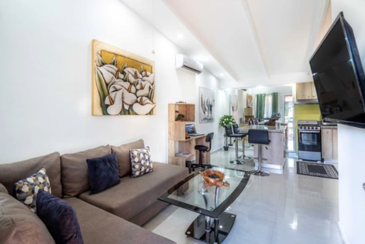 Newly Remodeled Beach Condo | Prime Rental Investment, photo 3
