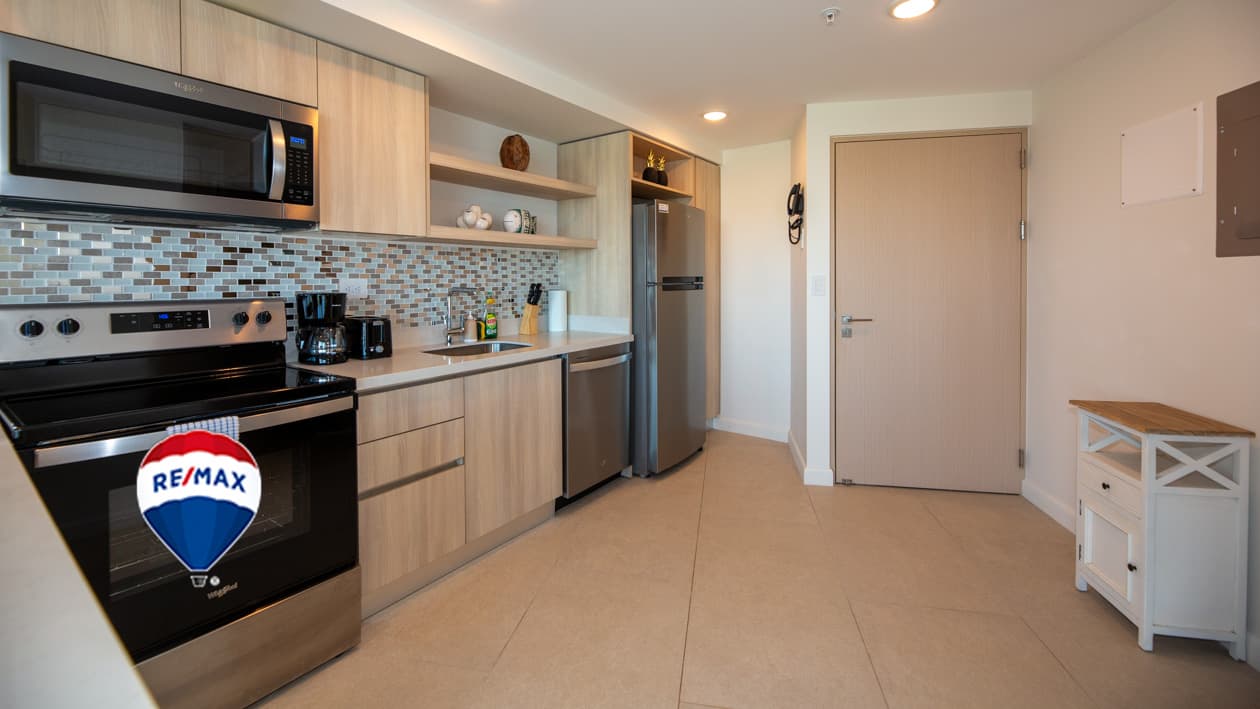Beach Front Ocean View Pacific Point Efficiency Condo, photo 15