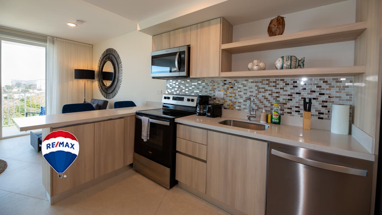Beach Front Ocean View Pacific Point Efficiency Condo, photo 16