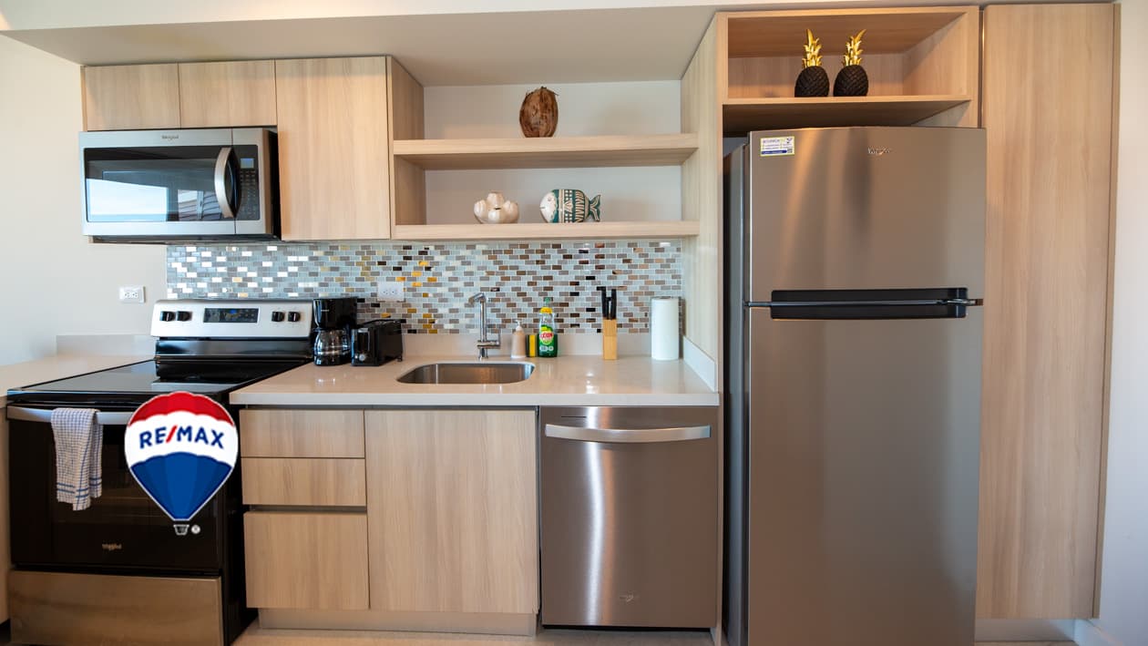 Beach Front Ocean View Pacific Point Efficiency Condo, photo 17