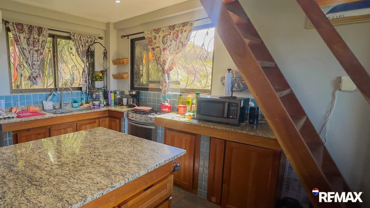 2 Oceanview homes Playa Hermosa, photo 6