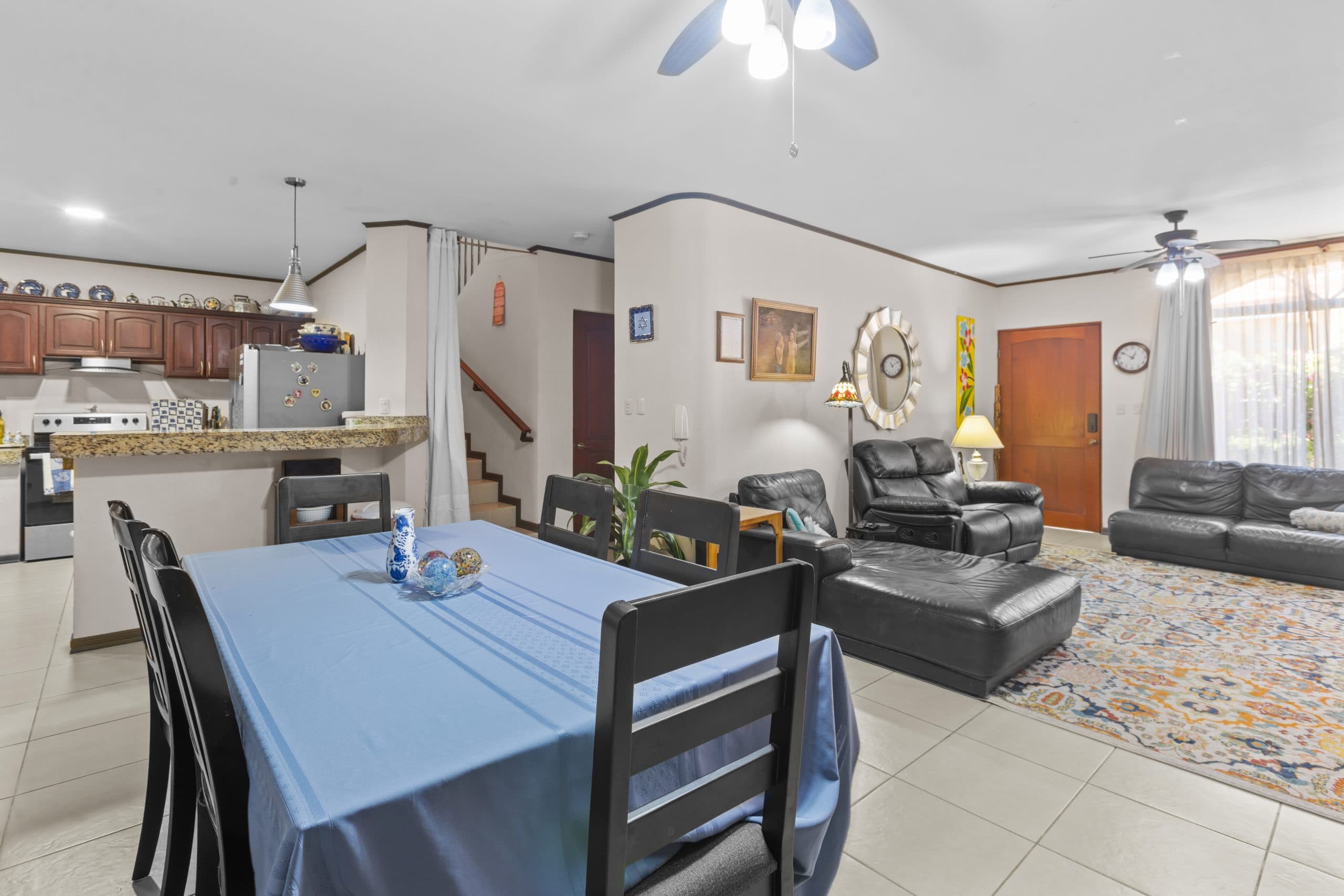 4 Bedroom South End Condo| Direct Beach Access, photo 5