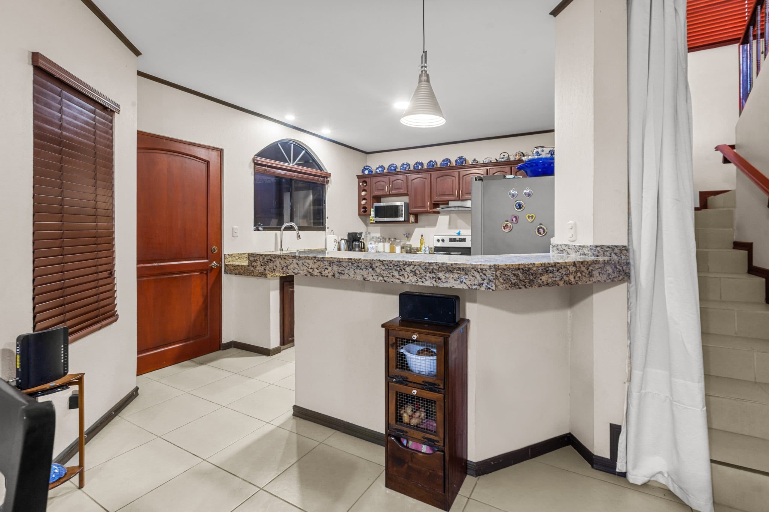 4 Bedroom South End Condo| Direct Beach Access, photo 7