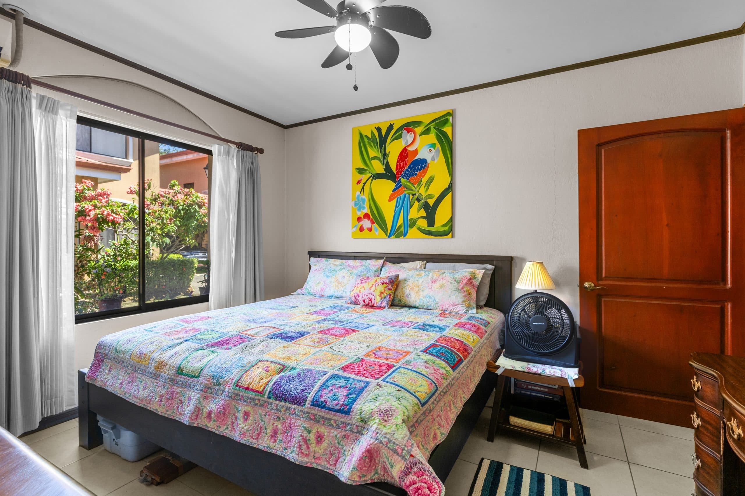 4 Bedroom South End Condo| Direct Beach Access, photo 13