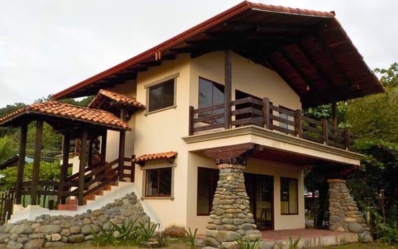 Playa Hermosa Beachfront Craftsman House – 1197 m² with Development Potential
