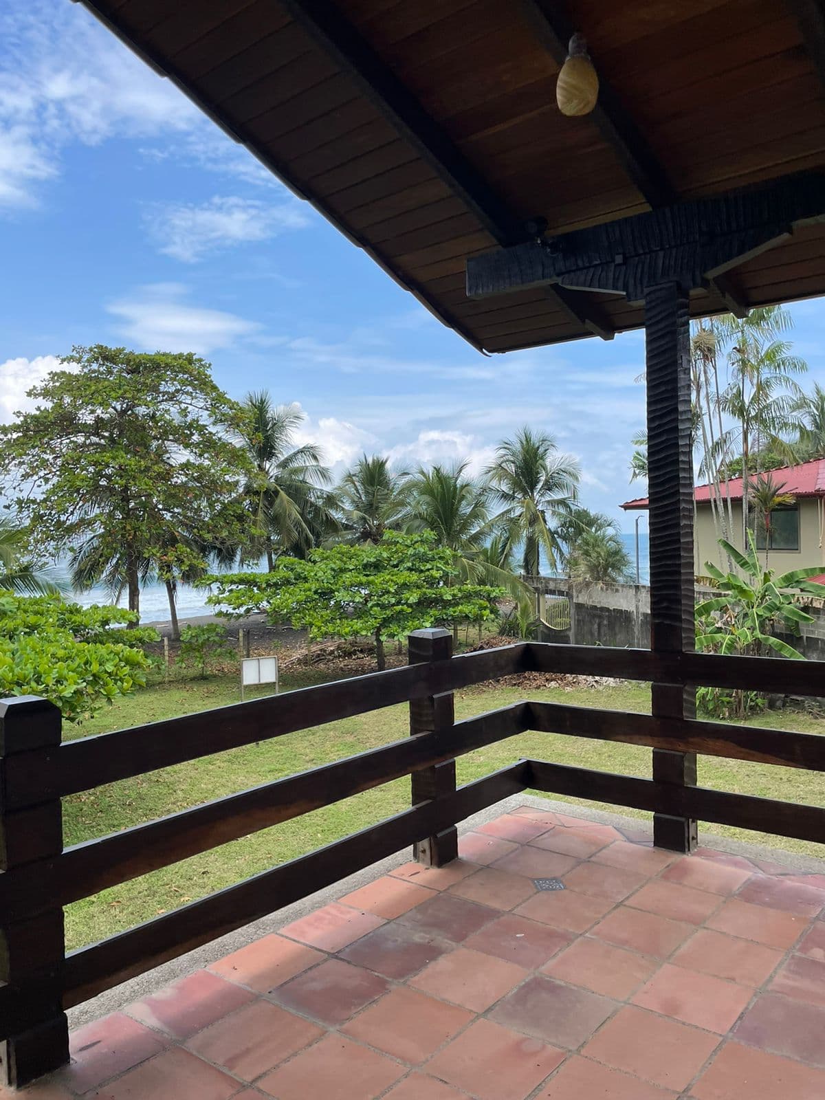 Playa Hermosa Beachfront Craftsman House – 1197 m² with Development Potential, photo 5