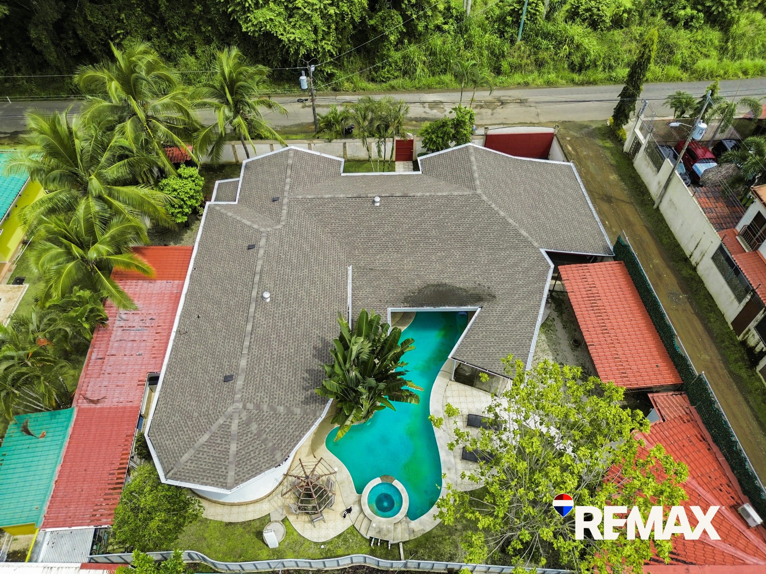 Vacation Oasis Villa | 6 Bedrooms | 2 Guest Houses, photo 28