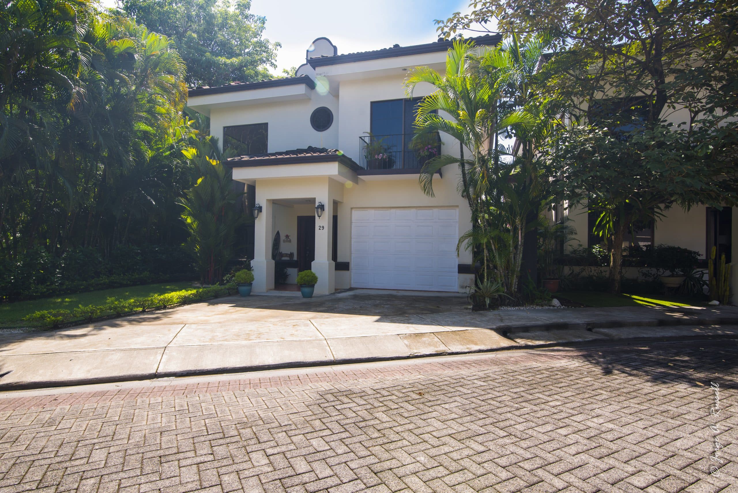 Stunning Beachfront La Flor Single-Family Home, photo 5
