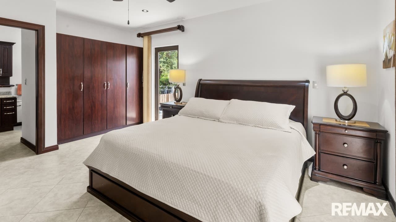 Oceanfront Luxury Living at Tres Regalos 203N, photo 19