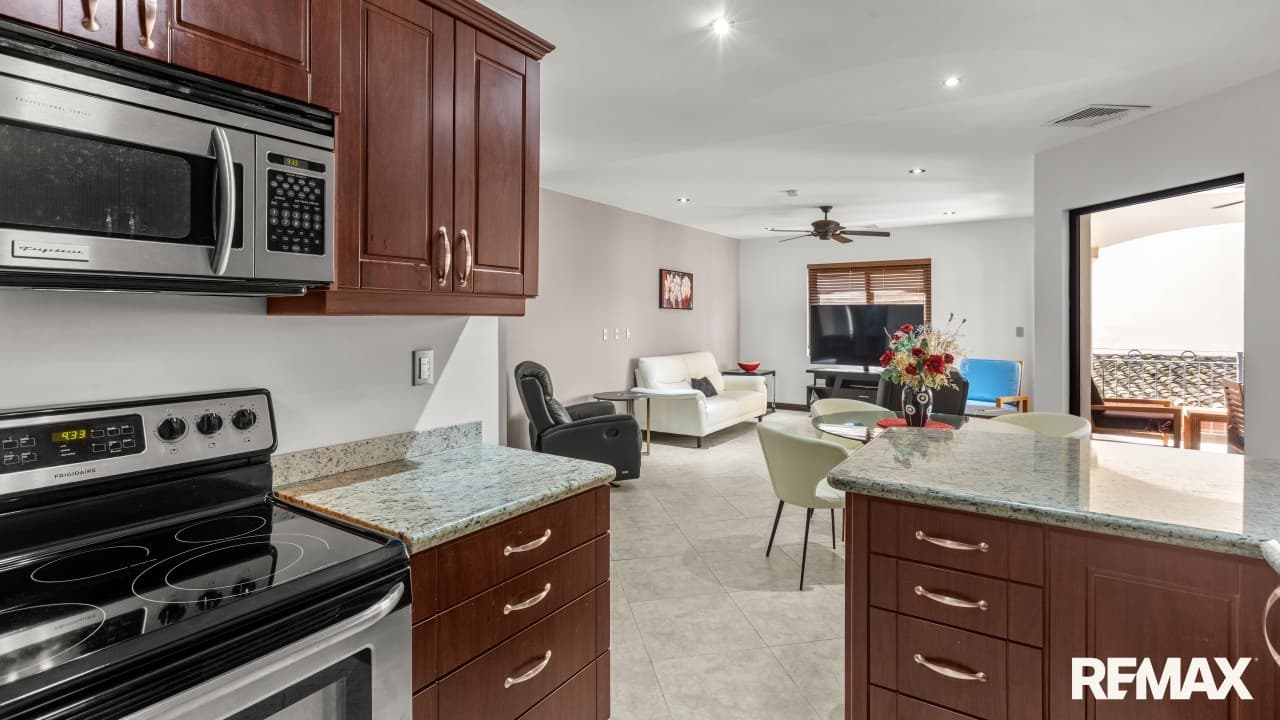 Oceanfront Luxury Living at Tres Regalos 203N, photo 12