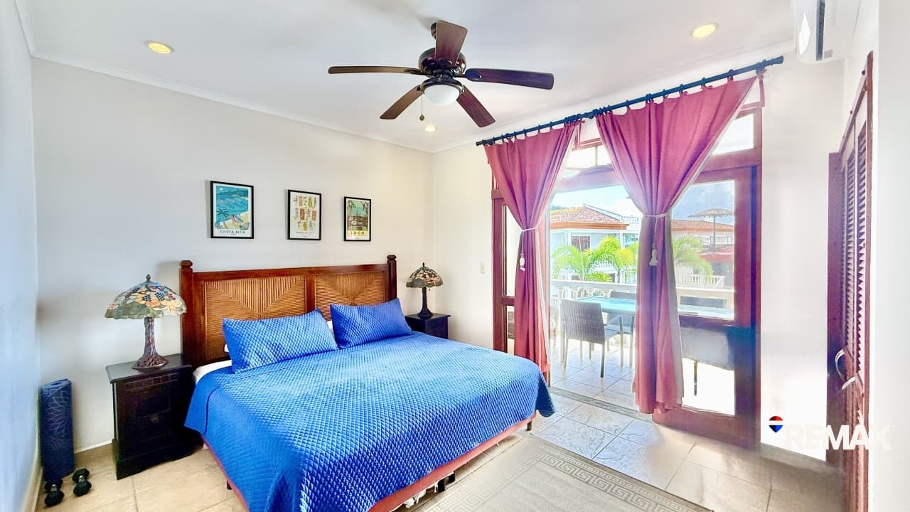 Beachfront Dream Condo Ocean View!, photo 28