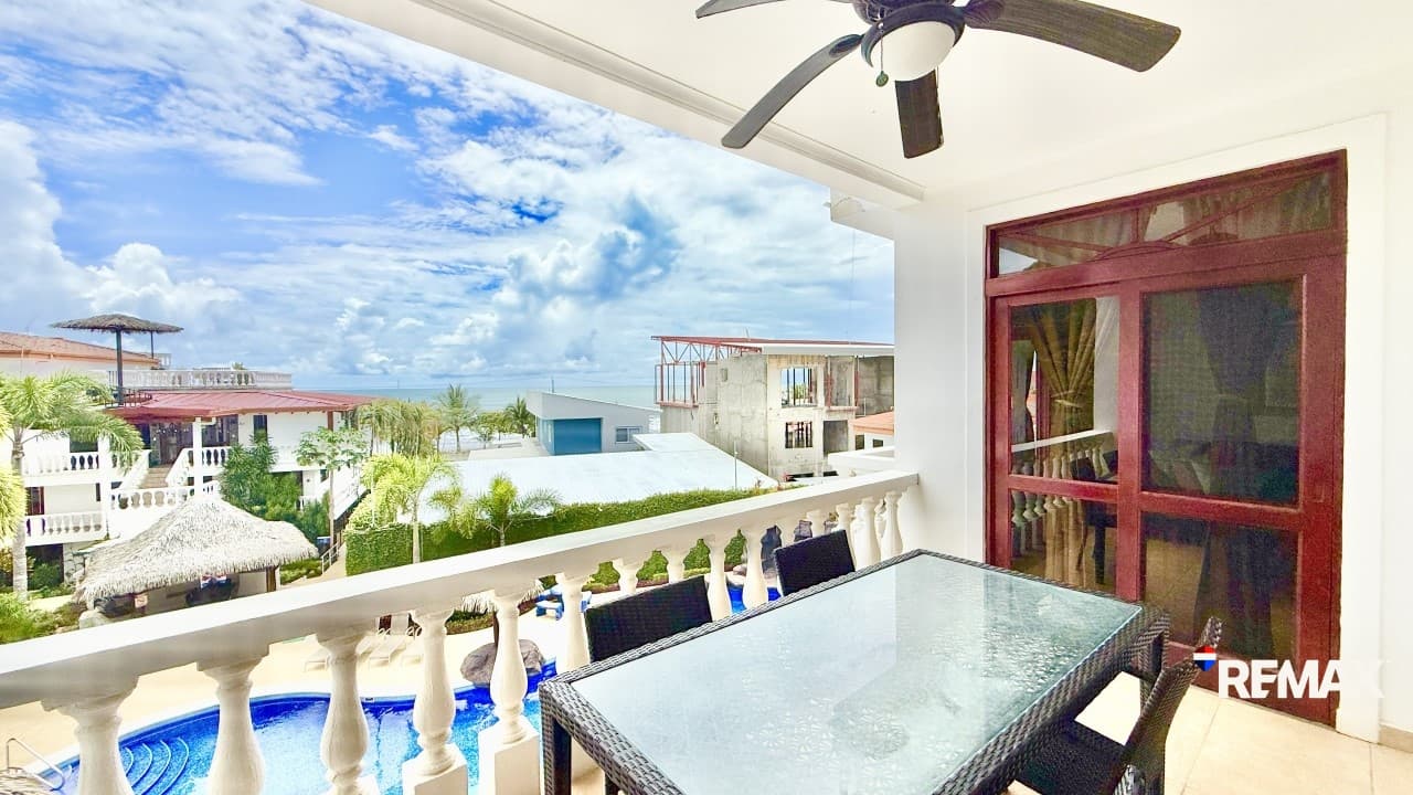 Beachfront Dream Condo Ocean View!, photo 17