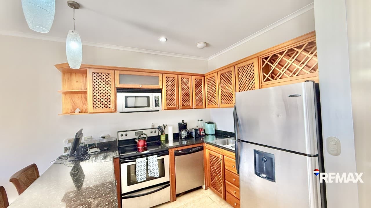 Beachfront Dream Condo Ocean View!, photo 7