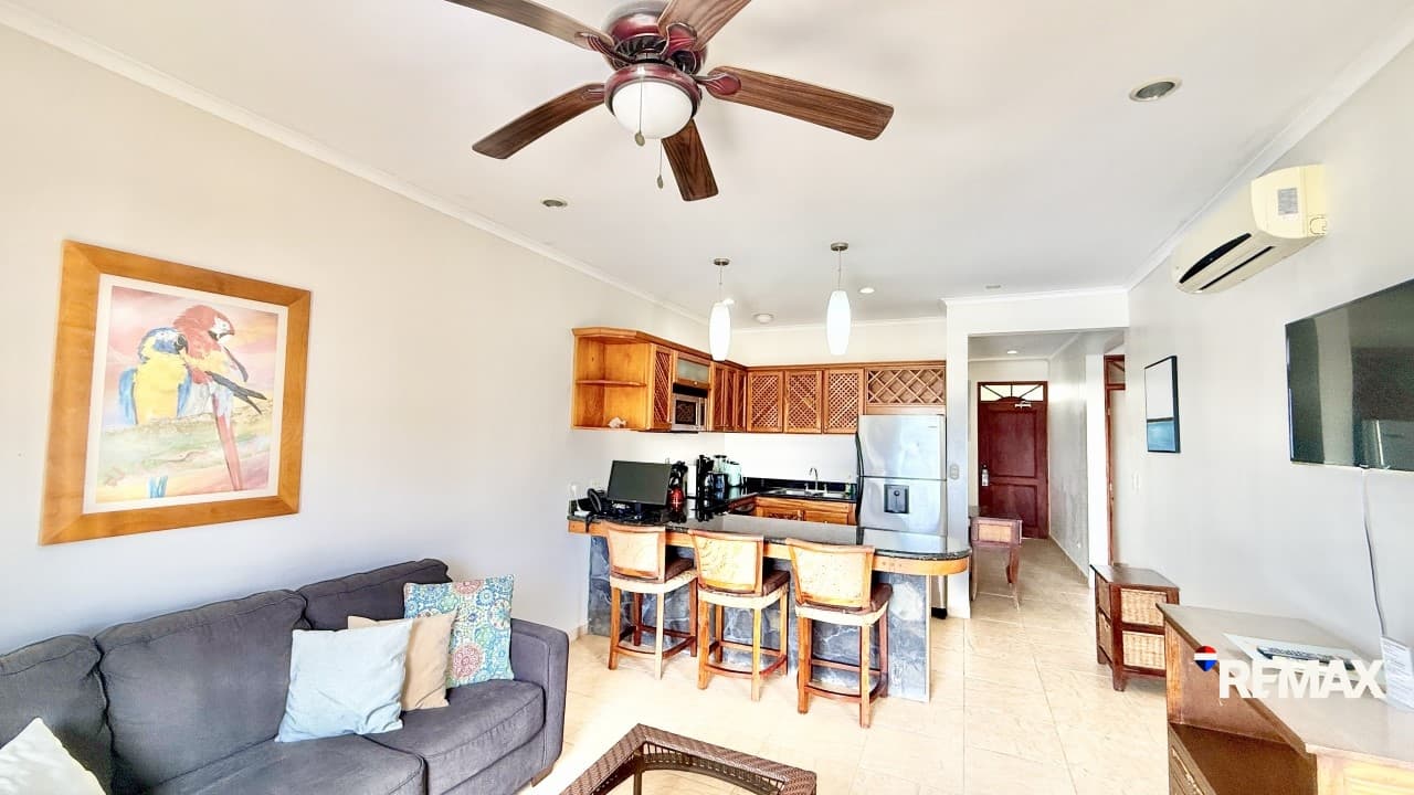 Beachfront Dream Condo Ocean View!, photo 5