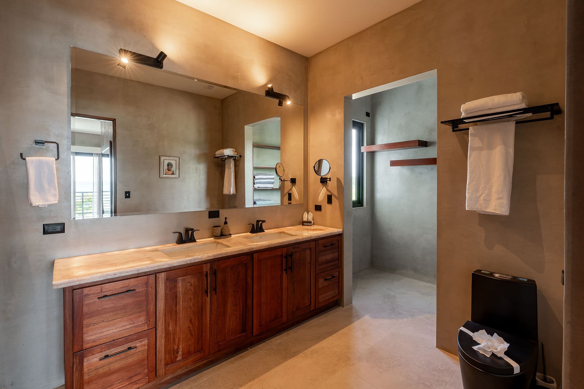Oceanfront Luxury Home, photo 15