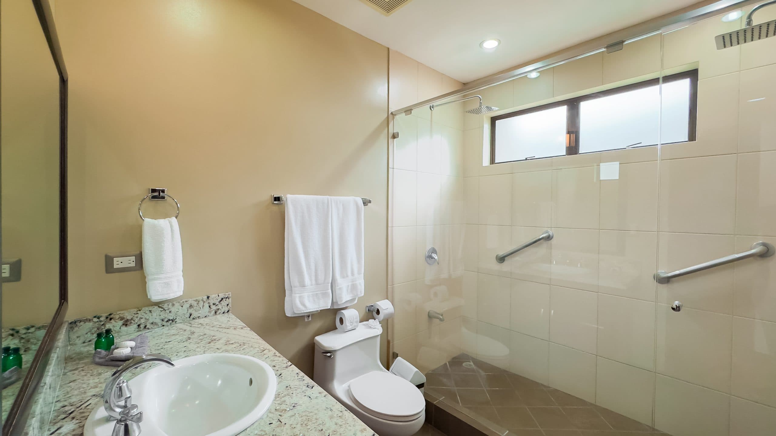 Stylish Jaco Beach Condo | Walk to Ocean, photo 16