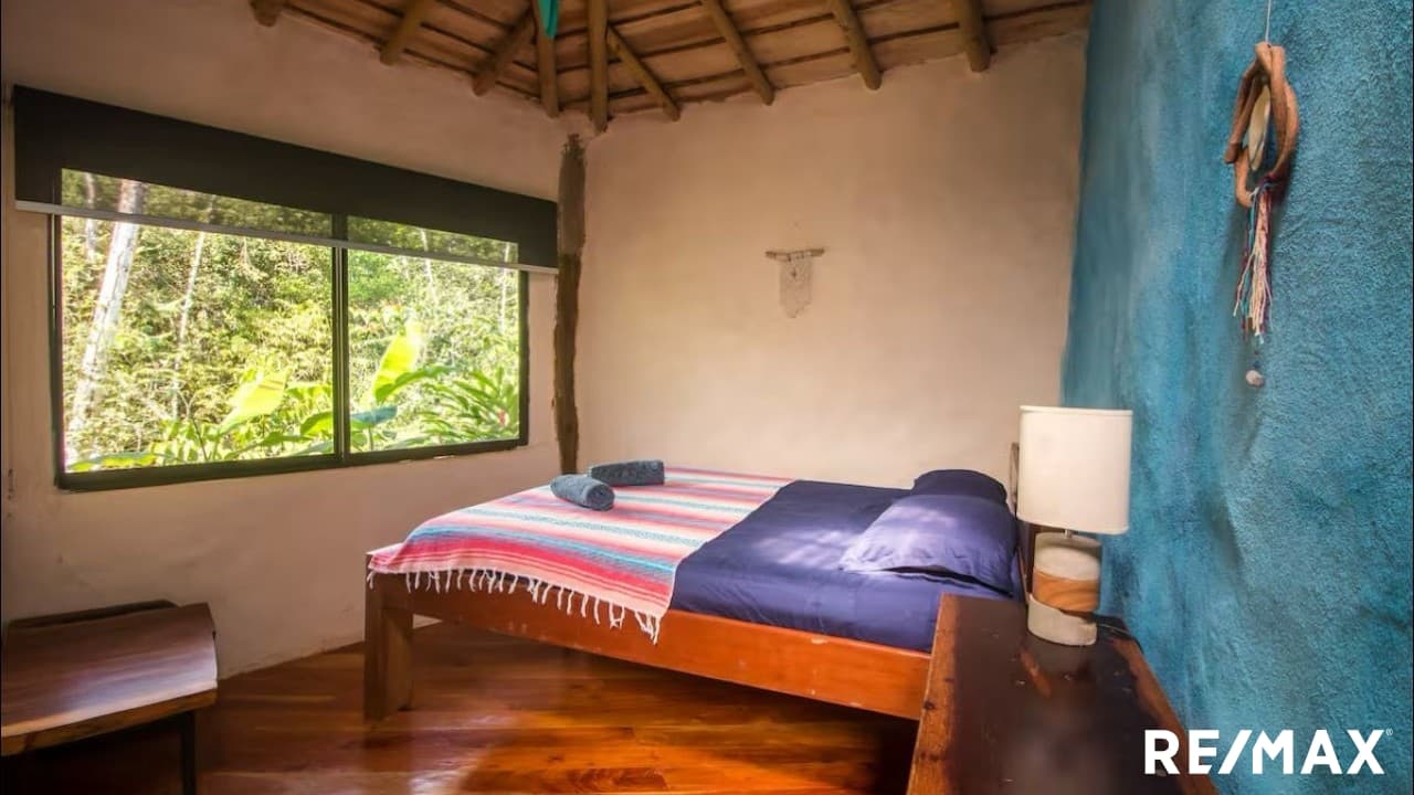 Oceanview Multi-Home Property, photo 2
