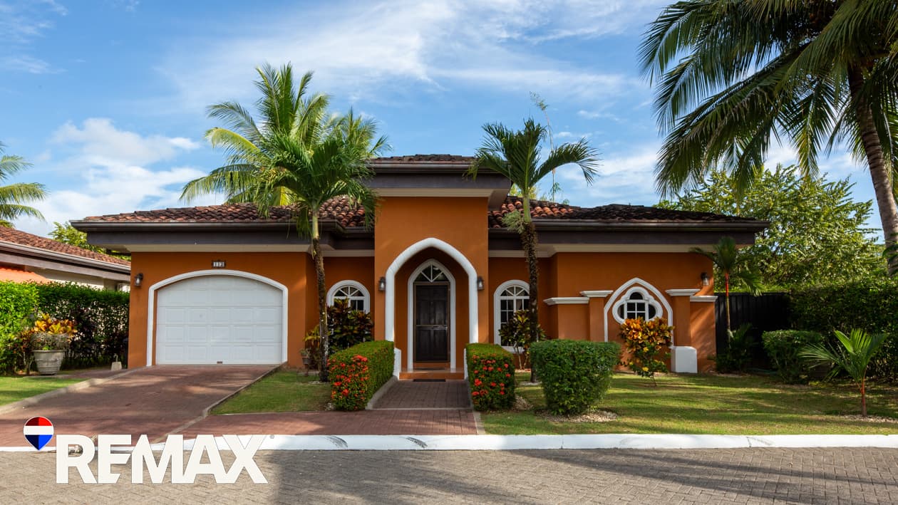 112 Costa del Sol | Large Lot | Pool | Garage