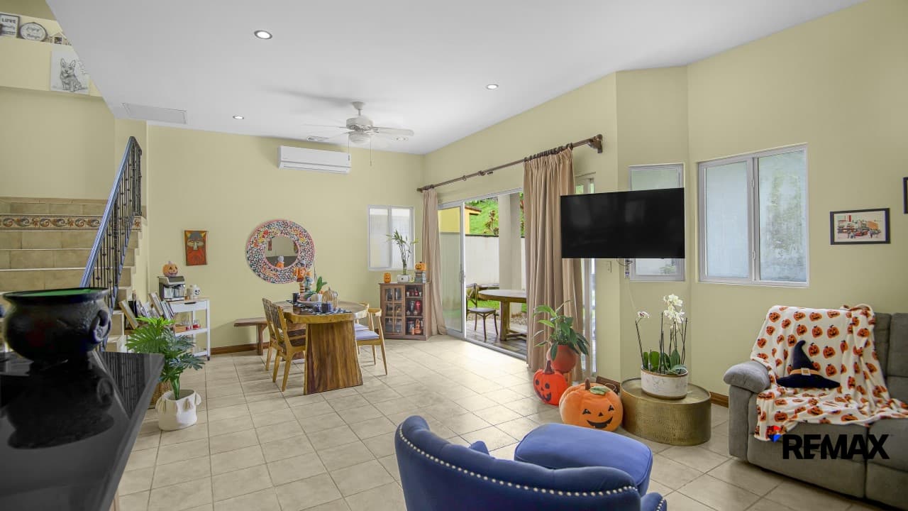 Beachside Lifestyle in Las Lomas, photo 11