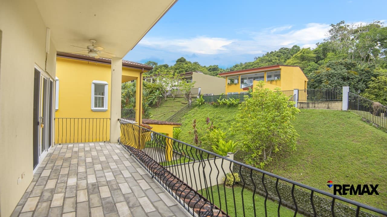 Beachside Lifestyle in Las Lomas, photo 18
