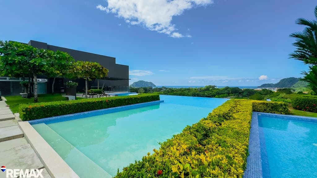 Panoramic Ocean View Living I Altos de Montserrat, photo 2