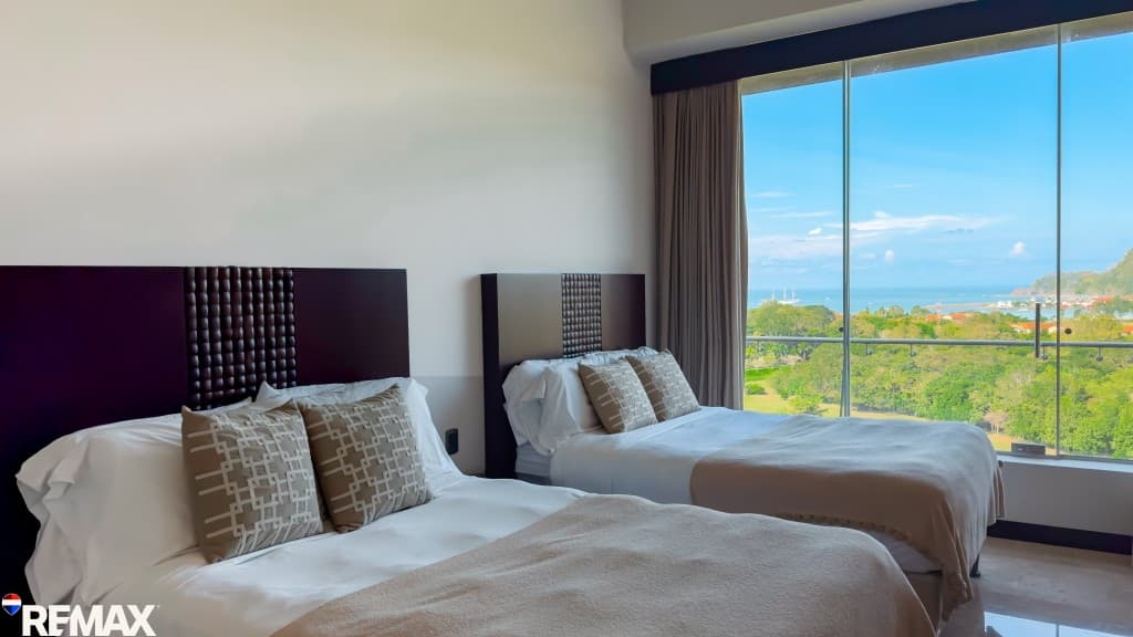 Panoramic Ocean View Living I Altos de Montserrat, photo 10