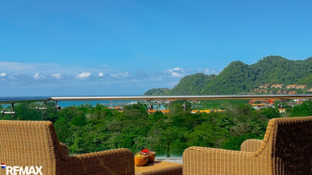 Panoramic Ocean View Living I Altos de Montserrat, photo 20