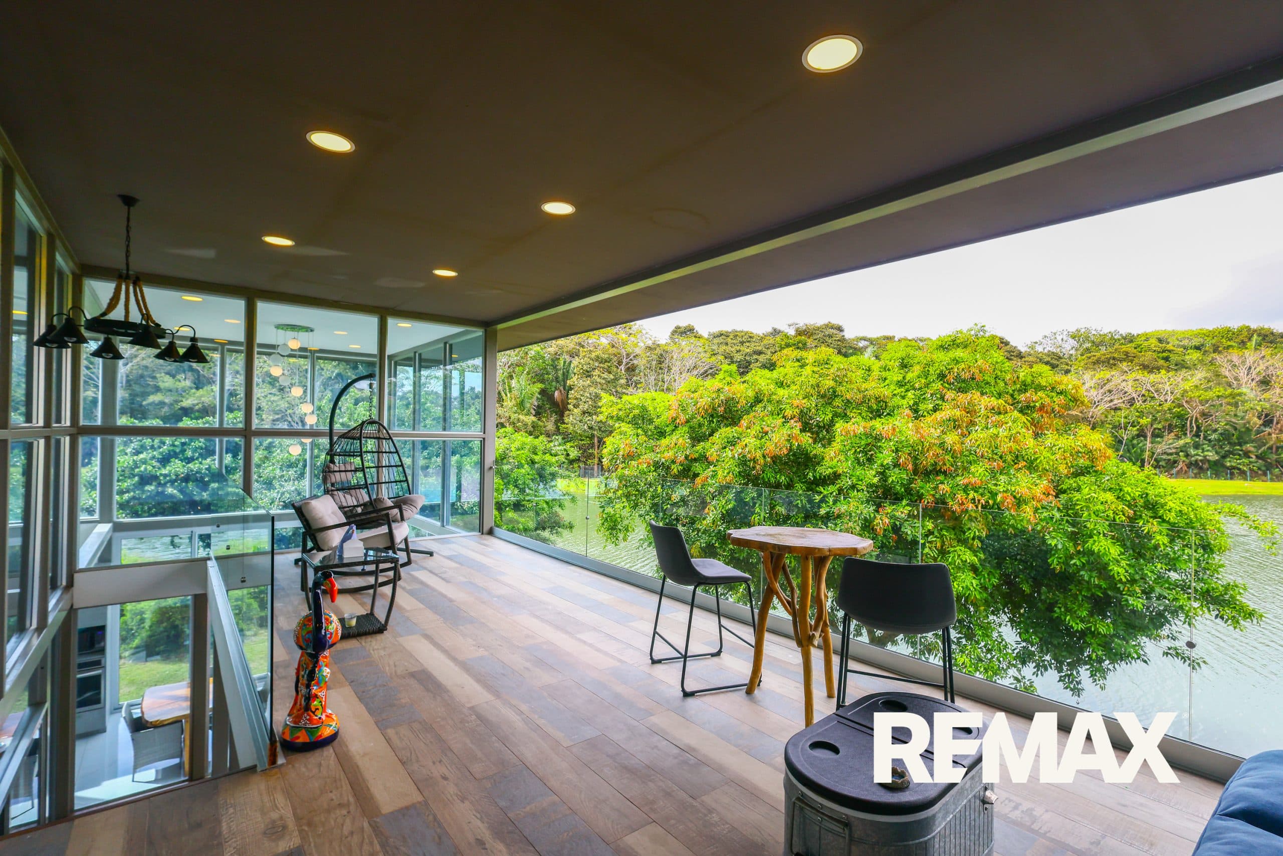 Luxury Lakeside Villa | Exclusive Beachside Community, photo 7