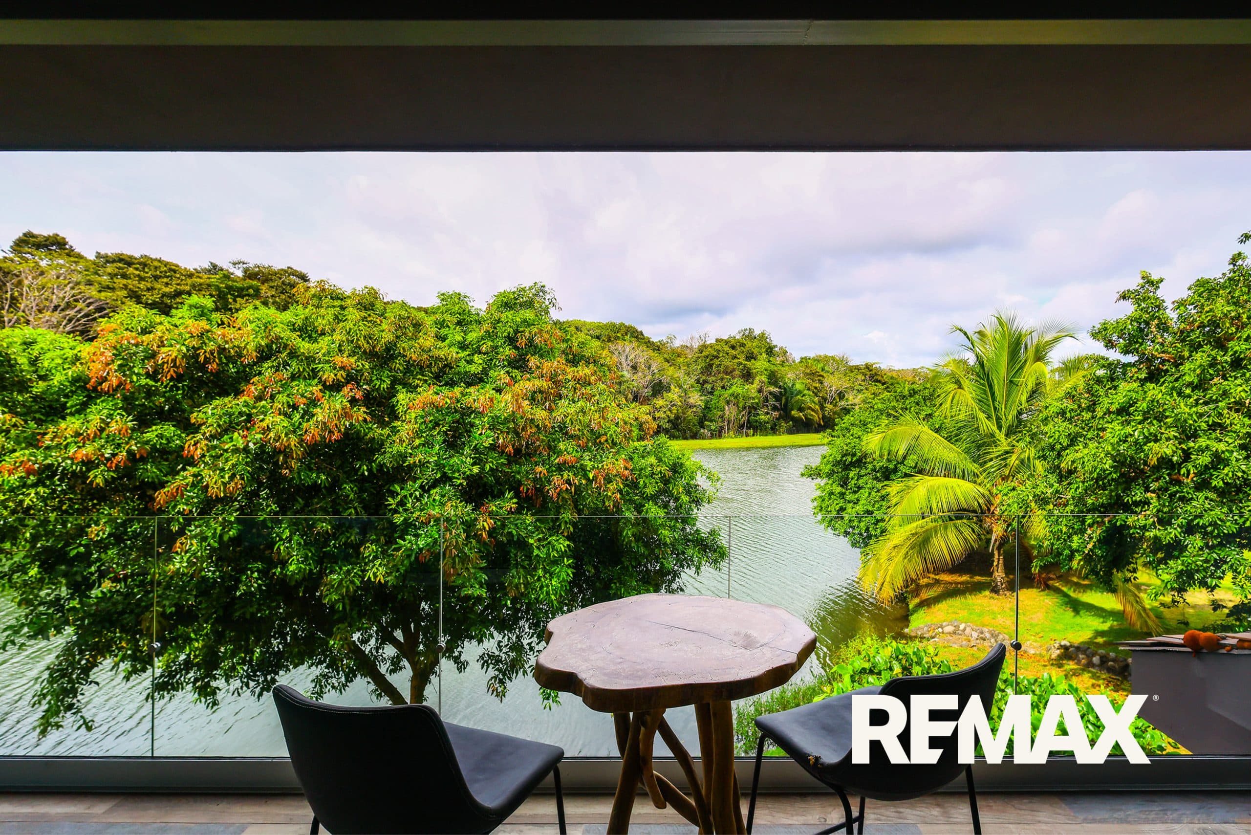 Luxury Lakeside Villa | Exclusive Beachside Community, photo 8