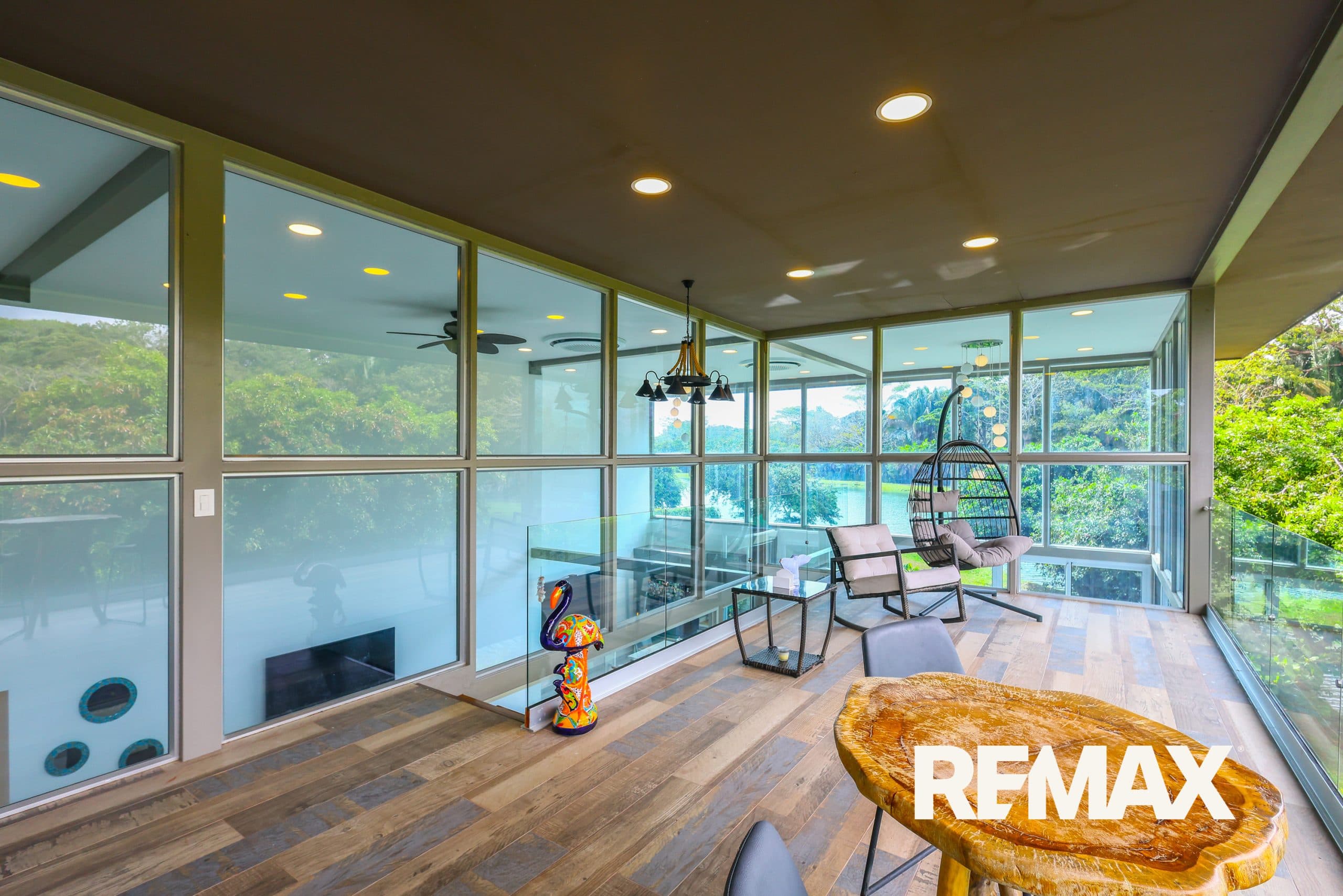 Luxury Lakeside Villa | Exclusive Beachside Community, photo 9